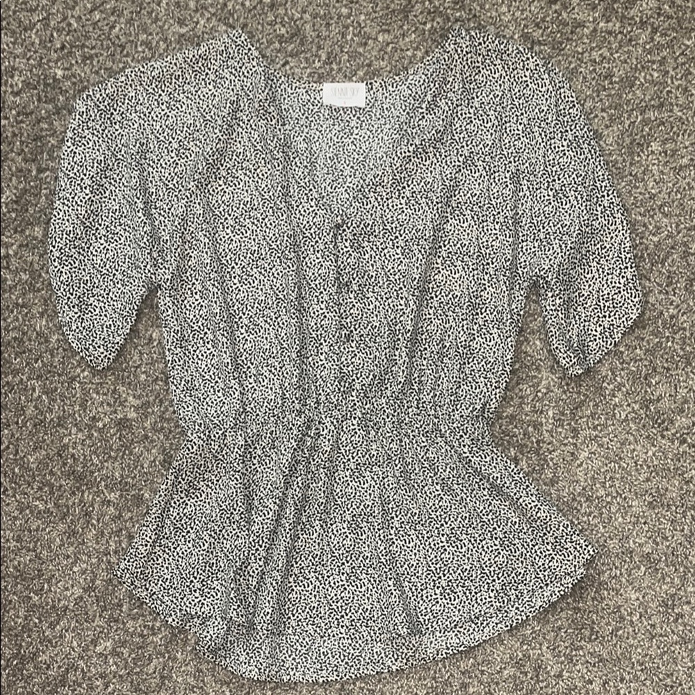 Sienna Sky Gray Ruched Short Sleeve Blouse